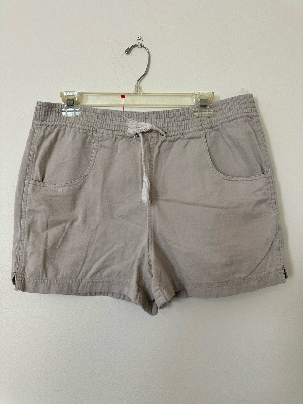 Liz Wear Cotton Drawstring Shorts - Medium